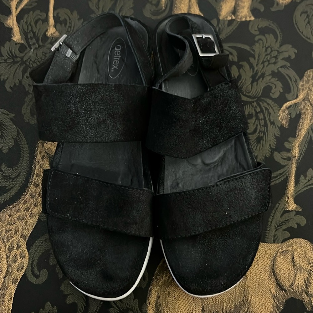 Aetrex black double strap sandal 8